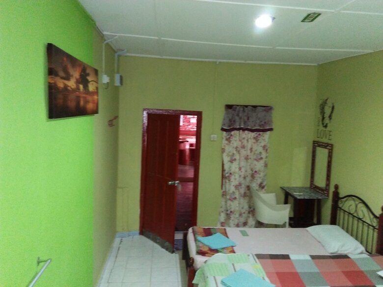 Posada Nazri Nipah Camp