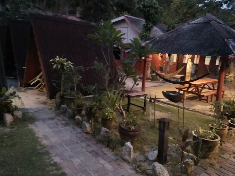 Posada Nazri Nipah Camp