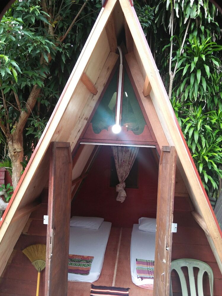 Posada Nazri Nipah Camp