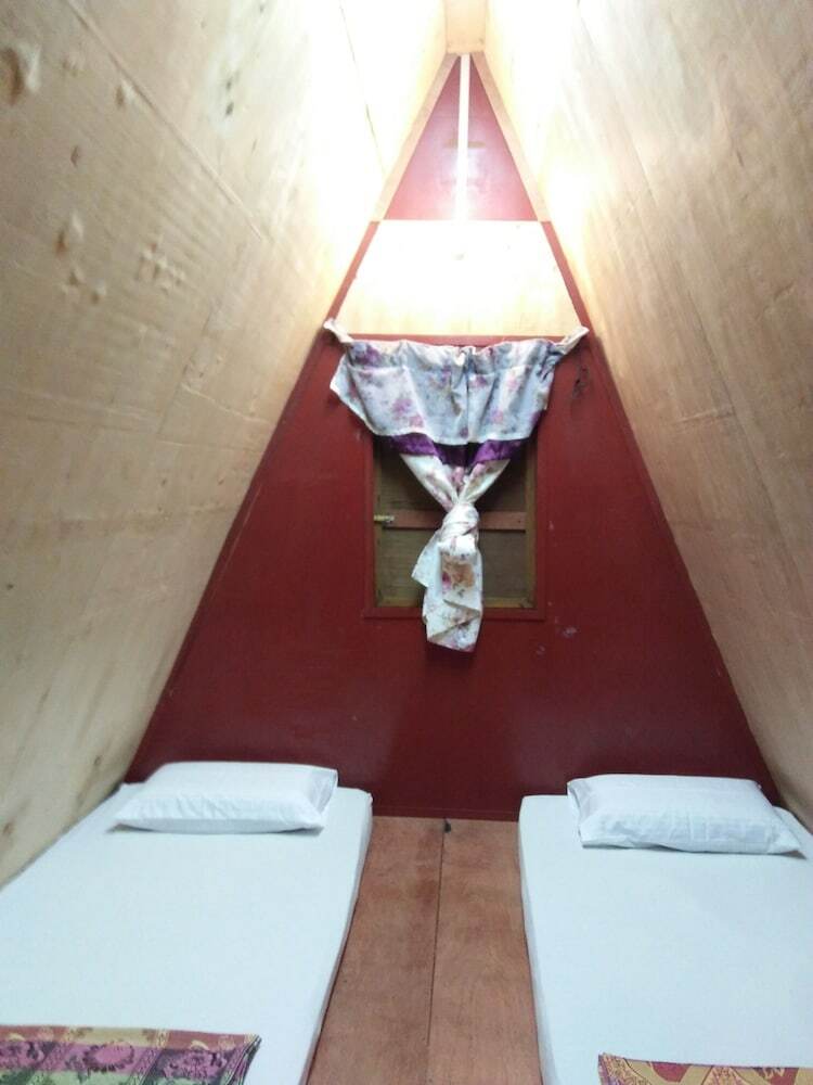 Posada Nazri Nipah Camp