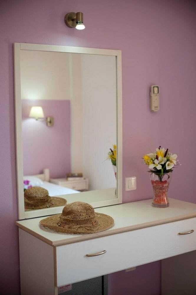 Aparthotel Nikolas Suites