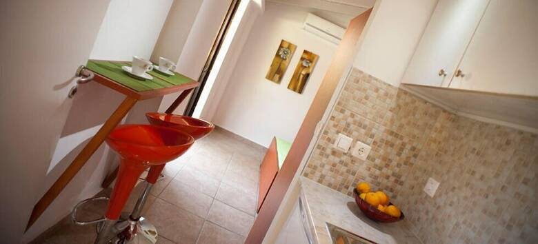Aparthotel Nikolas Suites