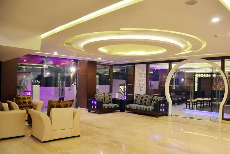 Hotel Casaya Inn