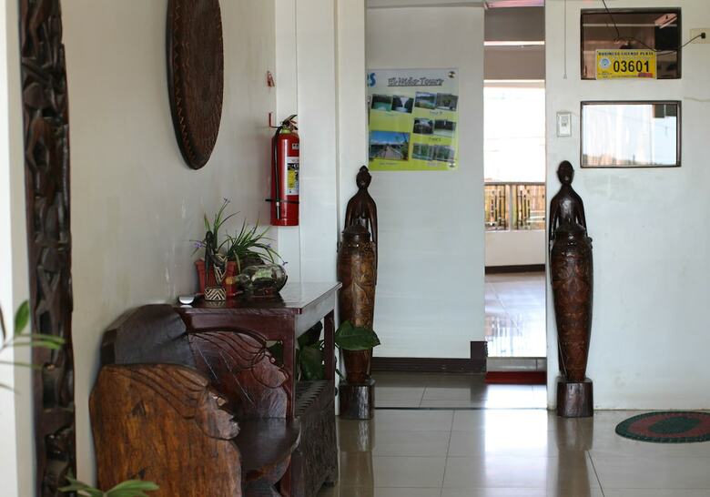Hotel Runway Suites