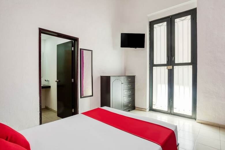 Hostal Oyo Hotel Casona Poblana