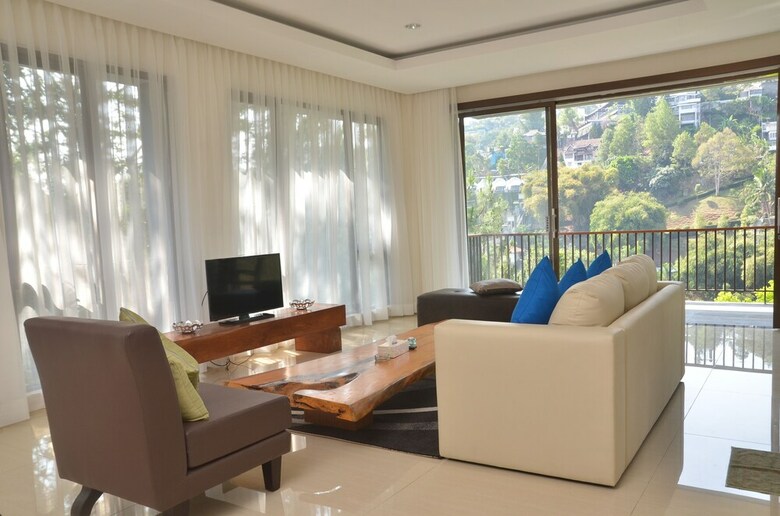 Cempaka Villa Dago Private Pool