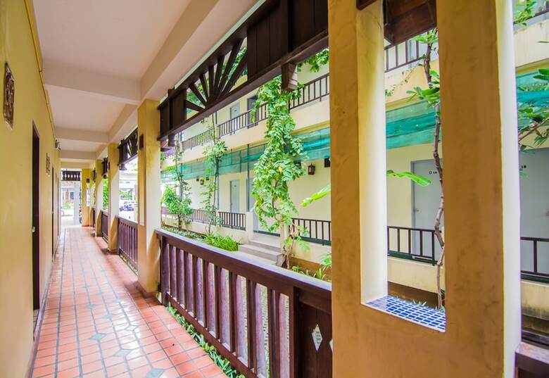 Hotel Sutus Court 2