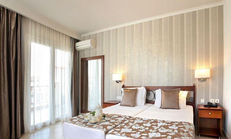 Electra Hotel