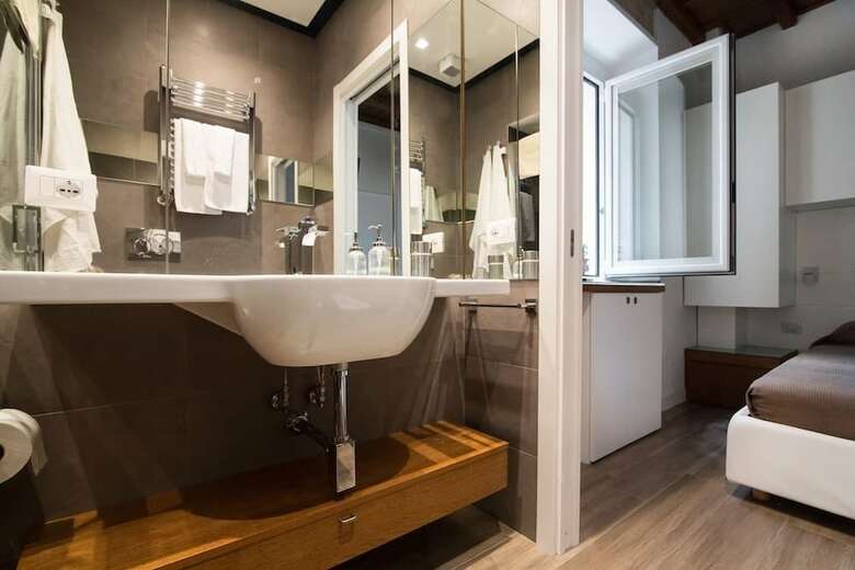 Domenichino Luxury Home