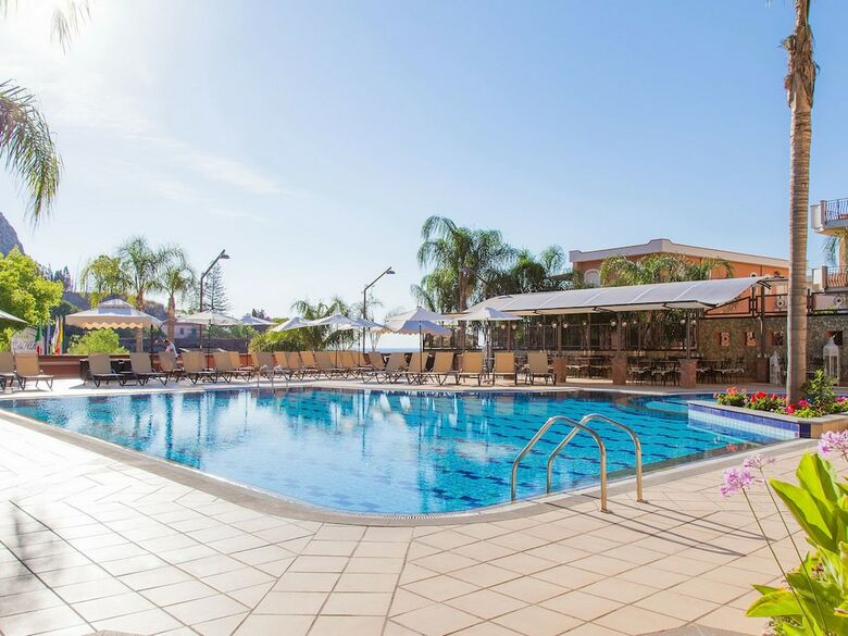 Diamond Hotel & Resorts Naxos - Taormina