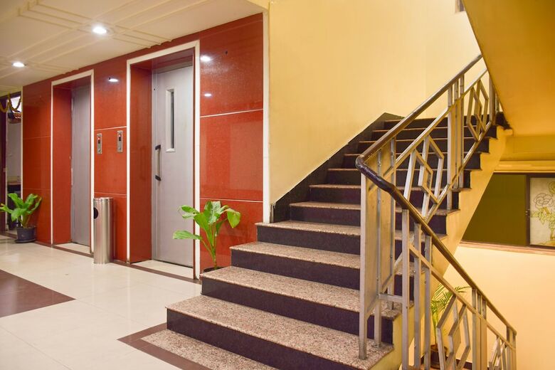 Hotel Zo Rooms Ameerpet Satyam