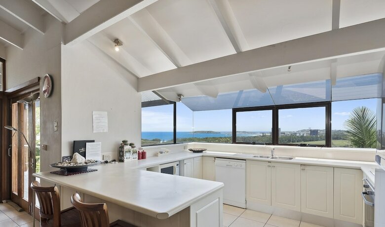 Mcauleys Beach House