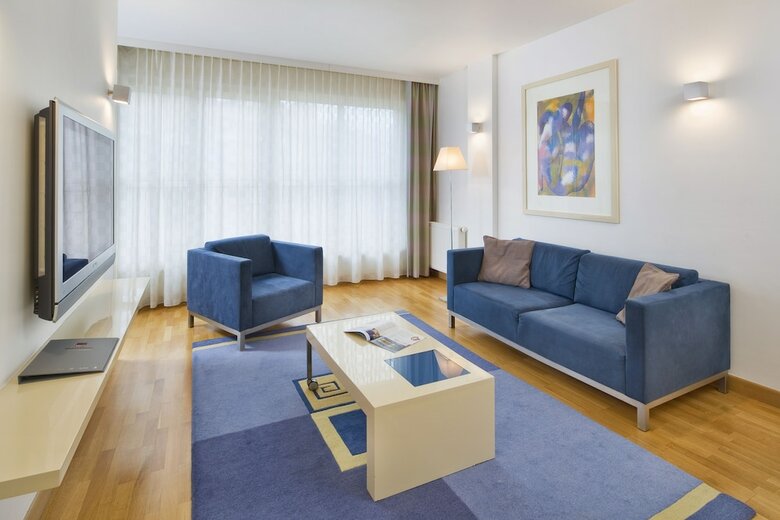 Mamaison Residence Diana