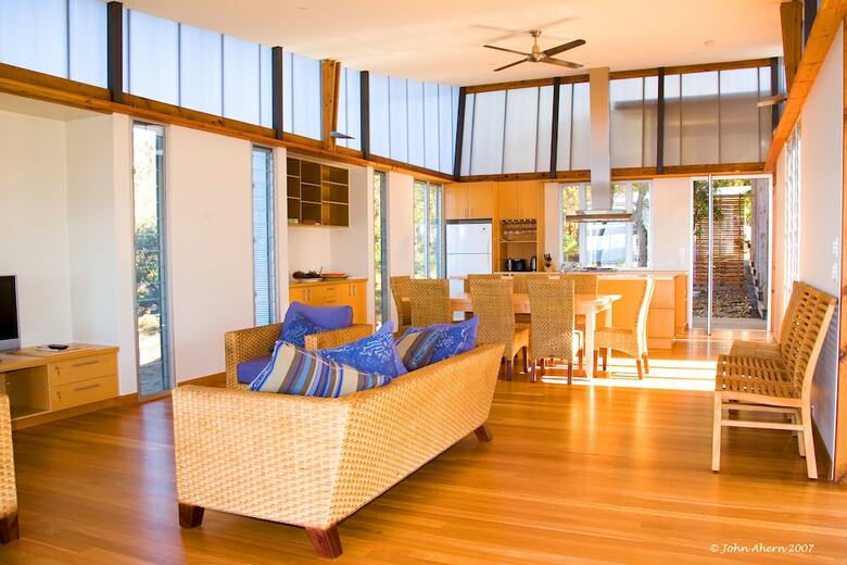 Sunrise At 1770 Holidays