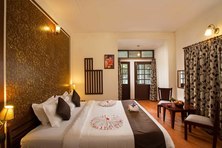 Hotel Madhumanthra Resort
