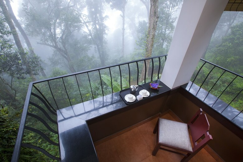 Hotel Madhumanthra Resort