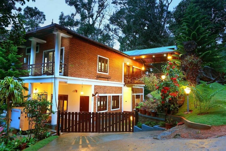 Hotel Madhumanthra Resort
