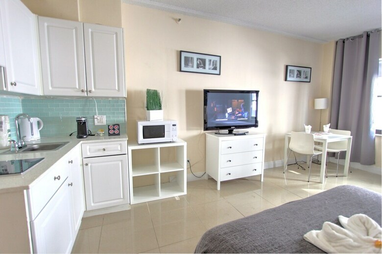 Private Apartments At The Casablanca