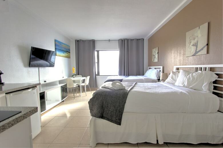 Private Apartments At The Casablanca