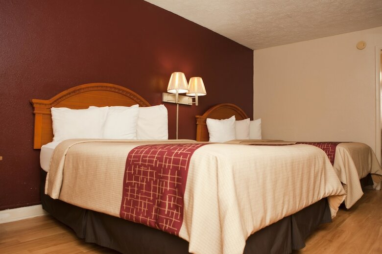 Hotel Red Roof Inn & Suites Jackson, Tn