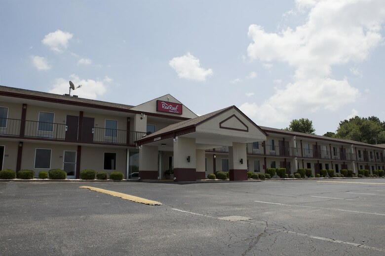 Hotel Red Roof Inn & Suites Jackson, Tn