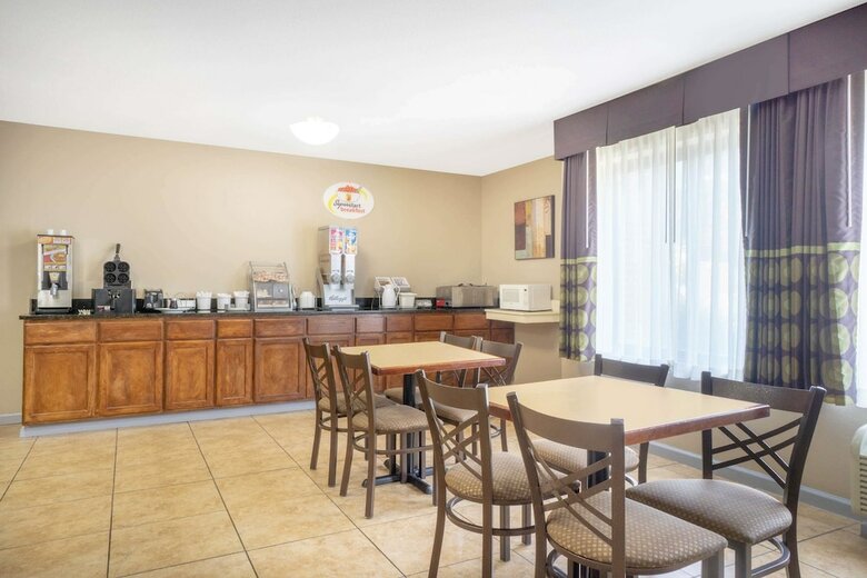 Motel Super 8 By Wyndham Harrison Oh