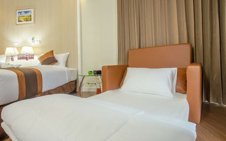 Saint Tropez Beach Resort Hotel