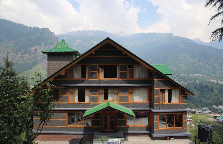 Hotel The Holiday Heights Manali