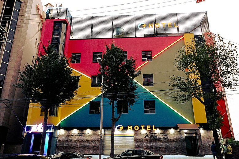 G Hotel
