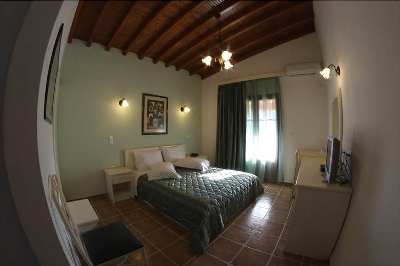 Apartamentos Skiathos Island Suites