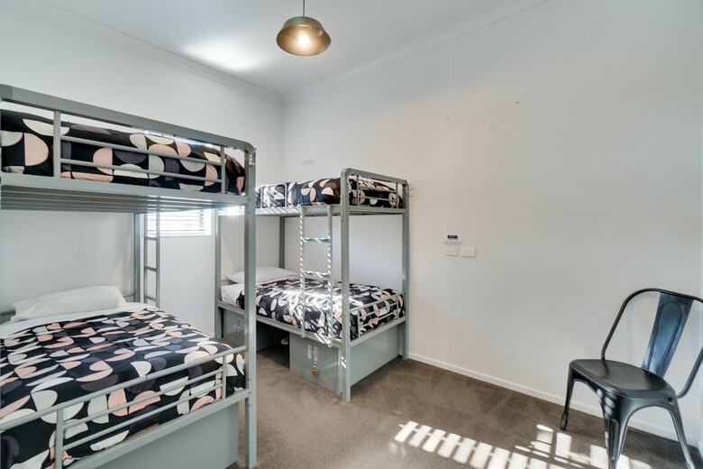 Hostal The Innbetween Lodge And Backpackers