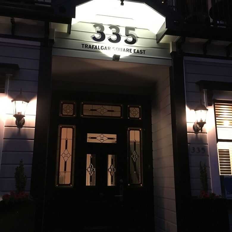 Hostal The Innbetween Lodge And Backpackers