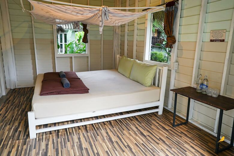 Hotel Canary Guesthouse