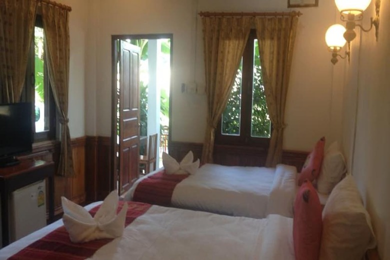 Namkhan Riverside Hotel