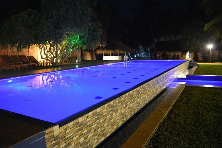 Apartamento Roshanne Beach Resort