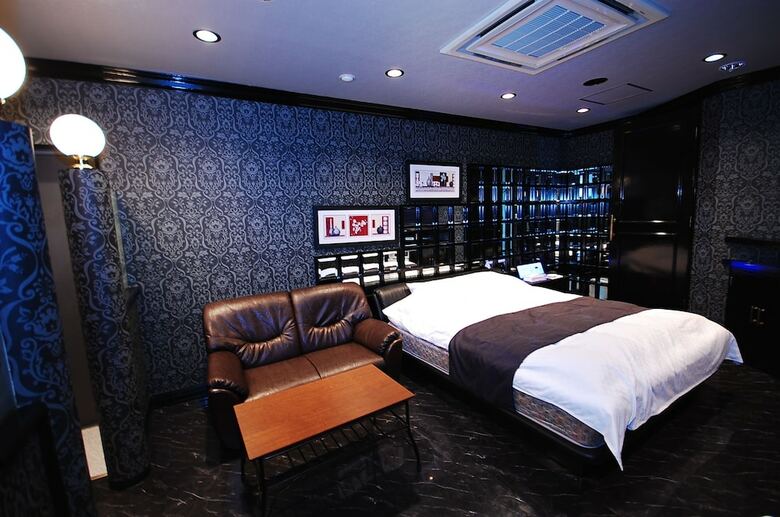 Hotel Carnet ? Adults Only