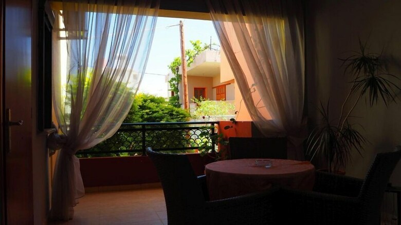 Armonia Apartments