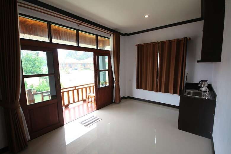 Hotel Lanta Lapaya Resort