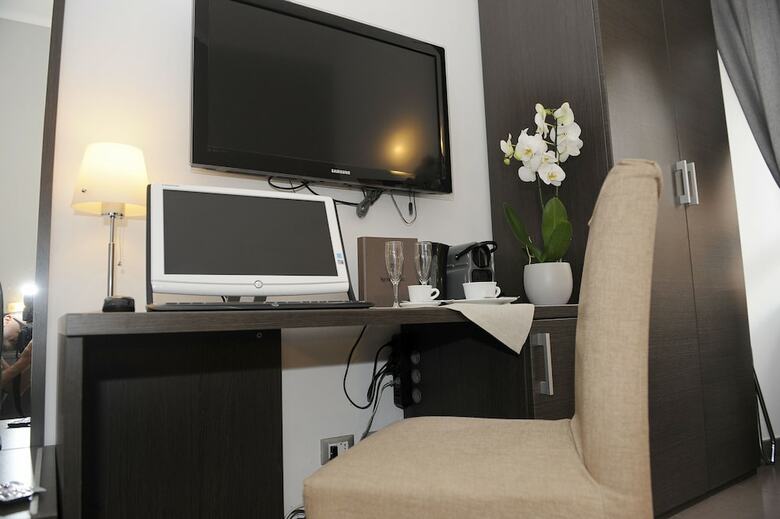 Le M Apartment