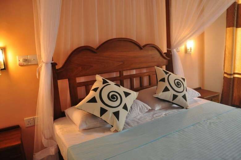 Hotel Helis Place