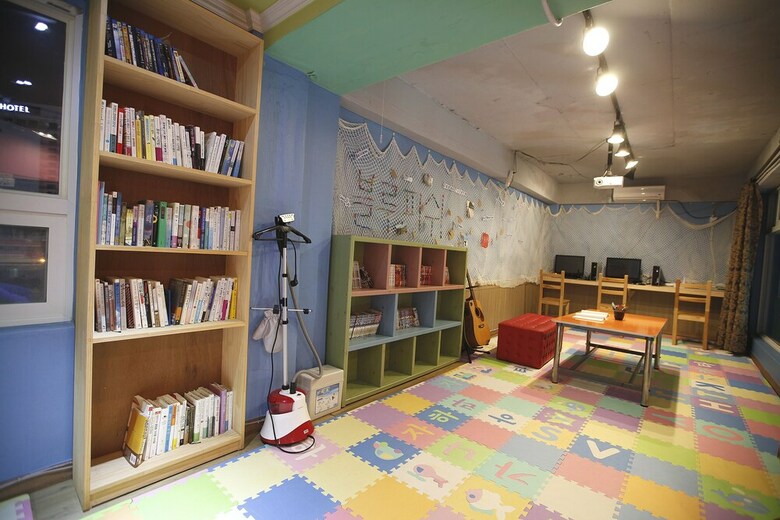 Hostal Bluefish Guesthouse - Hostel