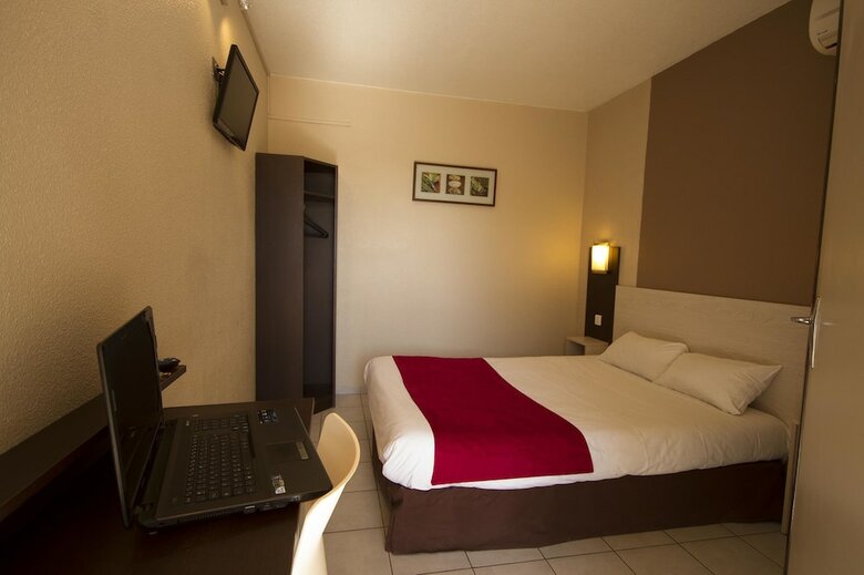 Brit Hotel Essentiel S�te Balaruc
