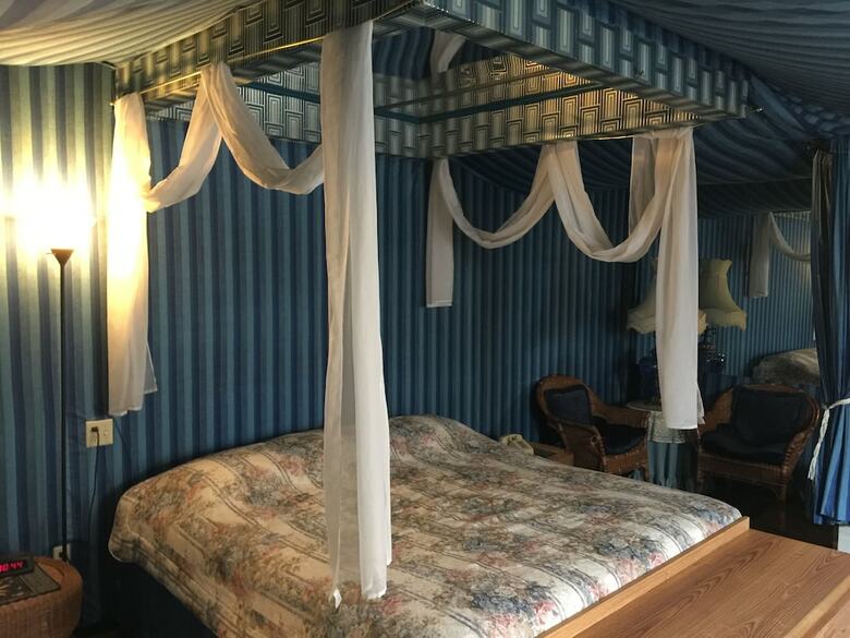 Hotel Don Q Inn