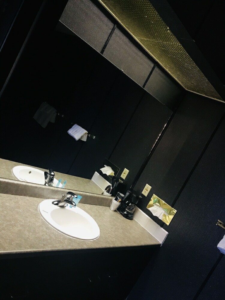 Hotel Don Q Inn