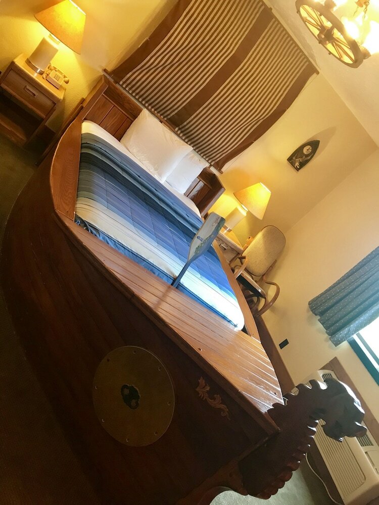 Hotel Don Q Inn