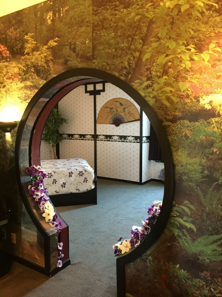 Hotel Don Q Inn