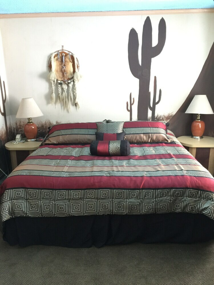 Hotel Don Q Inn
