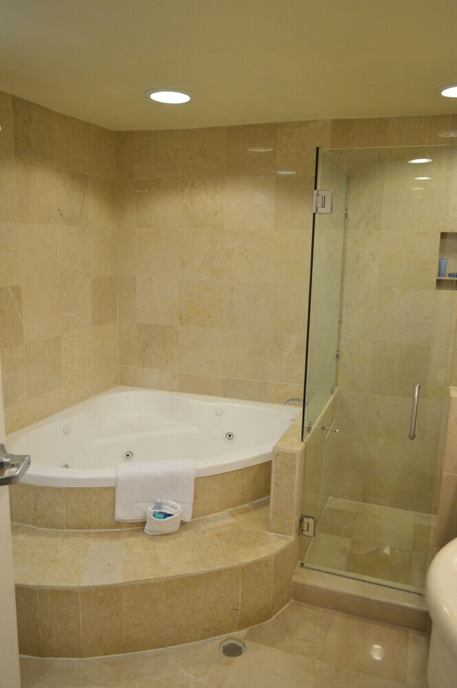 Hotel Best Western Plus Nuevo Laredo Inn & Suites