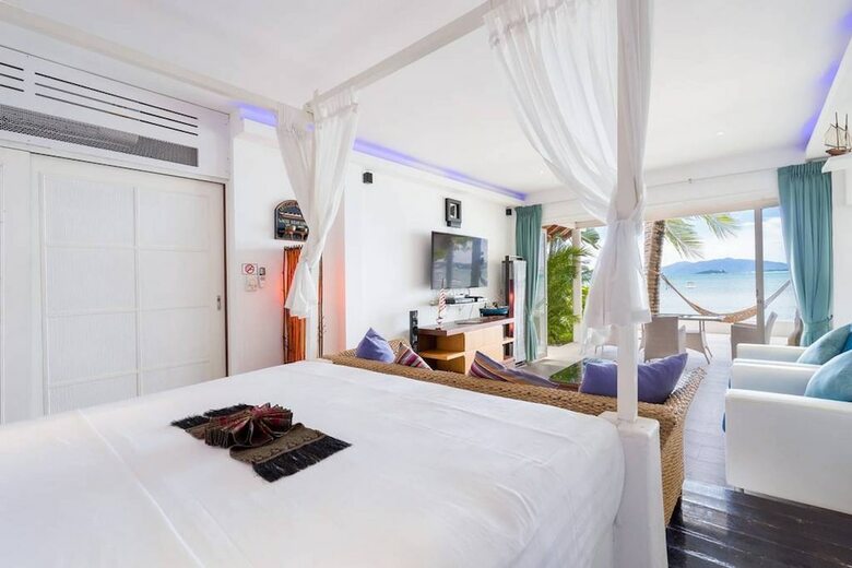 1 Bedroom Beach Front Villa Bangrak