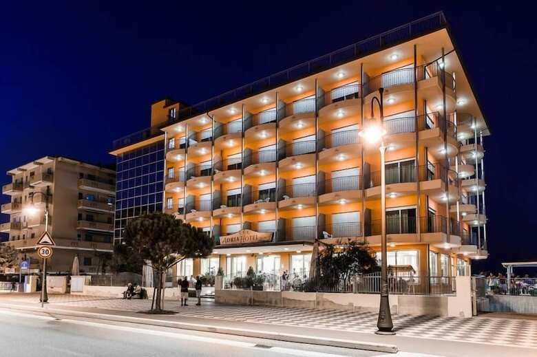 Hotel Adria Beach Club